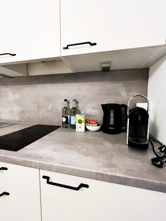 Qonroom - As Individual As - Kaiserstrasse Apartment *