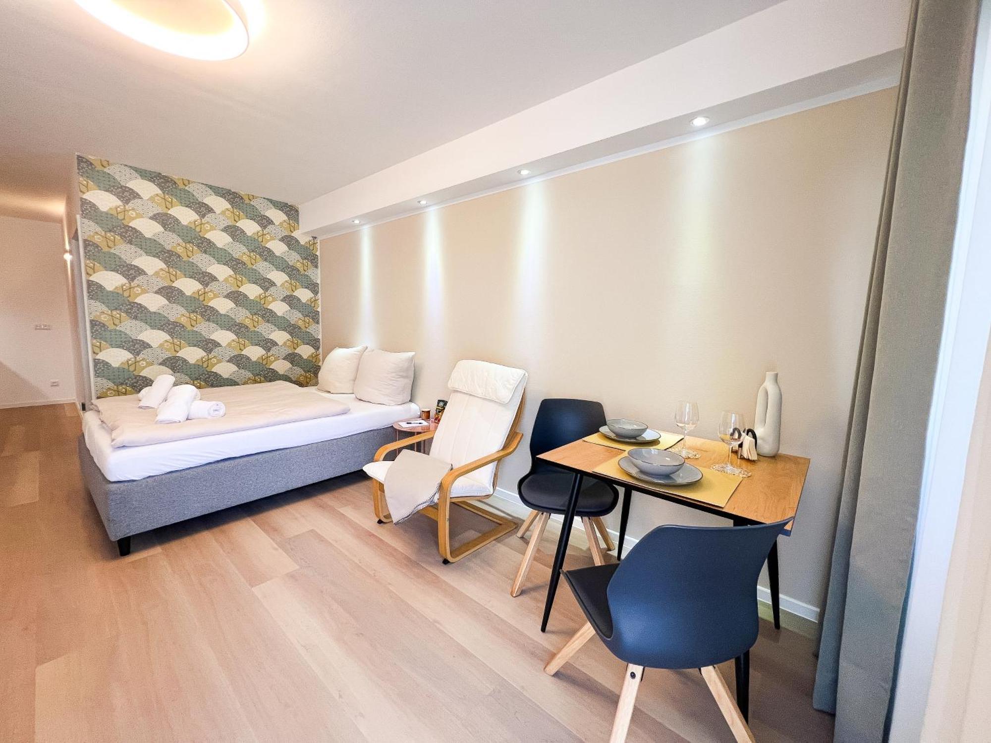 Qonroom - As Individual As - Kaiserstrasse Apartment