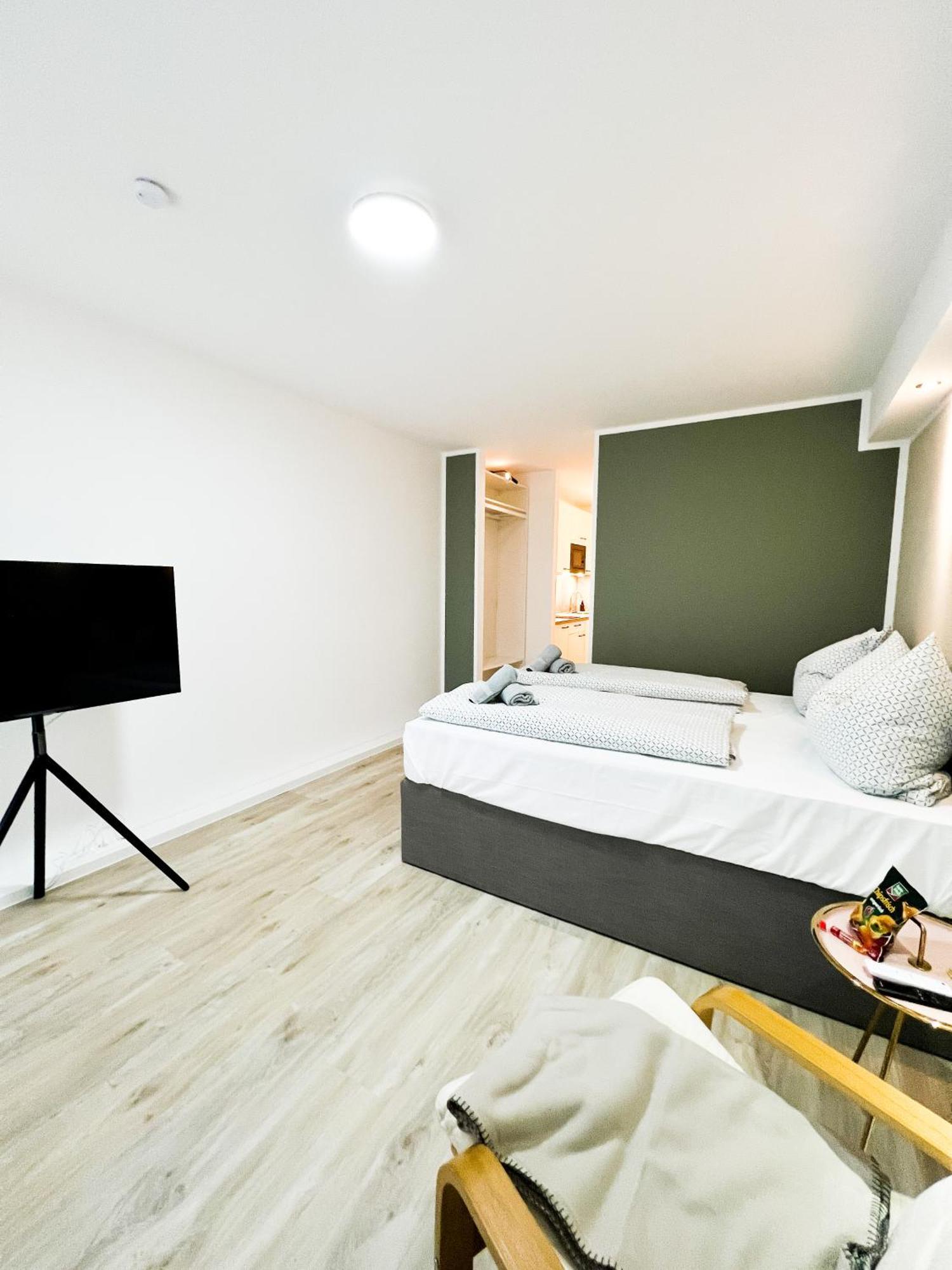 Qonroom - As Individual As - Kaiserstrasse Minden (North Rhine-Westphalia)